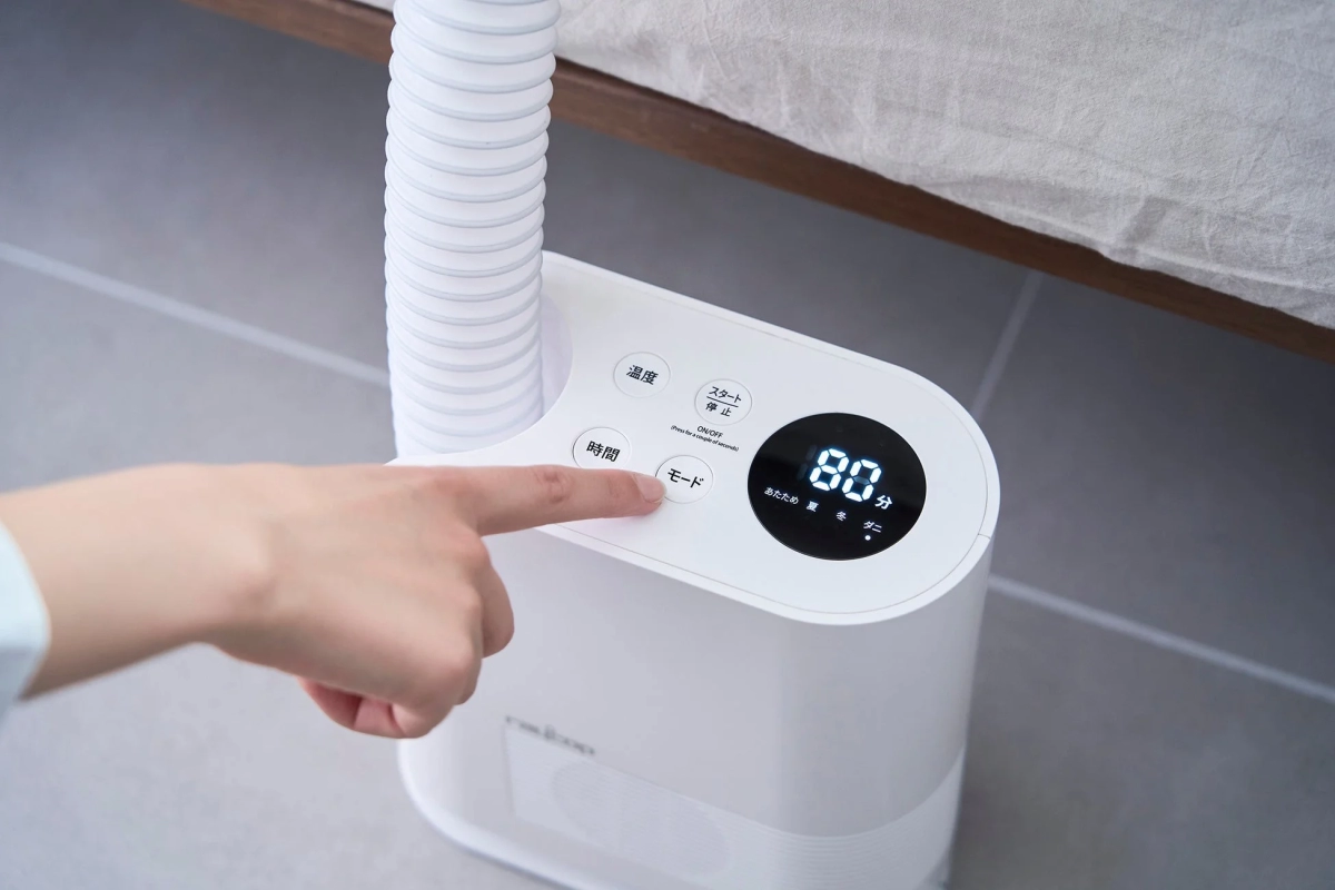 操作パネル（指）